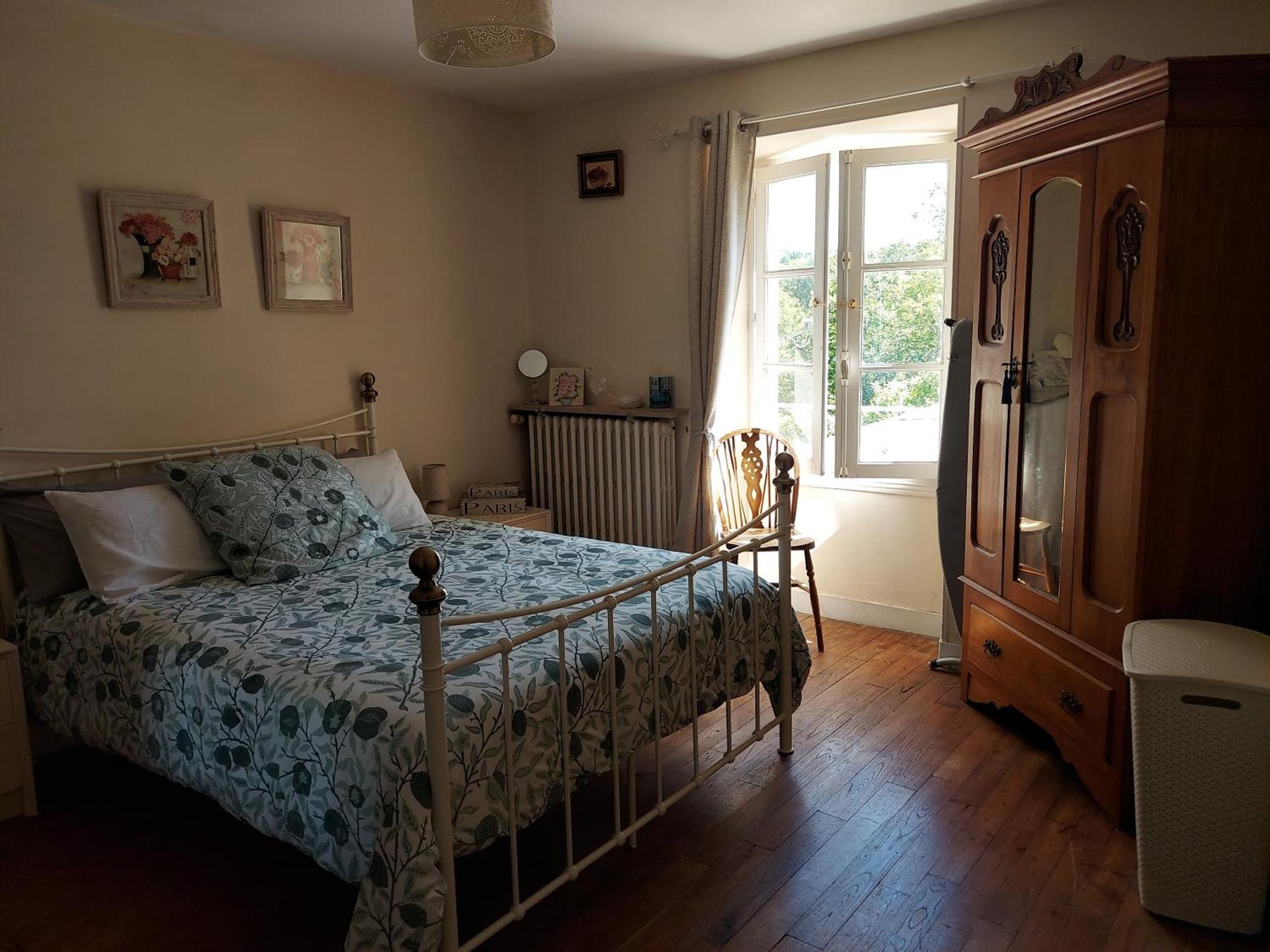 Charming Two Bedroom Gite With Beautiful Gardens Конфолан Экстерьер фото